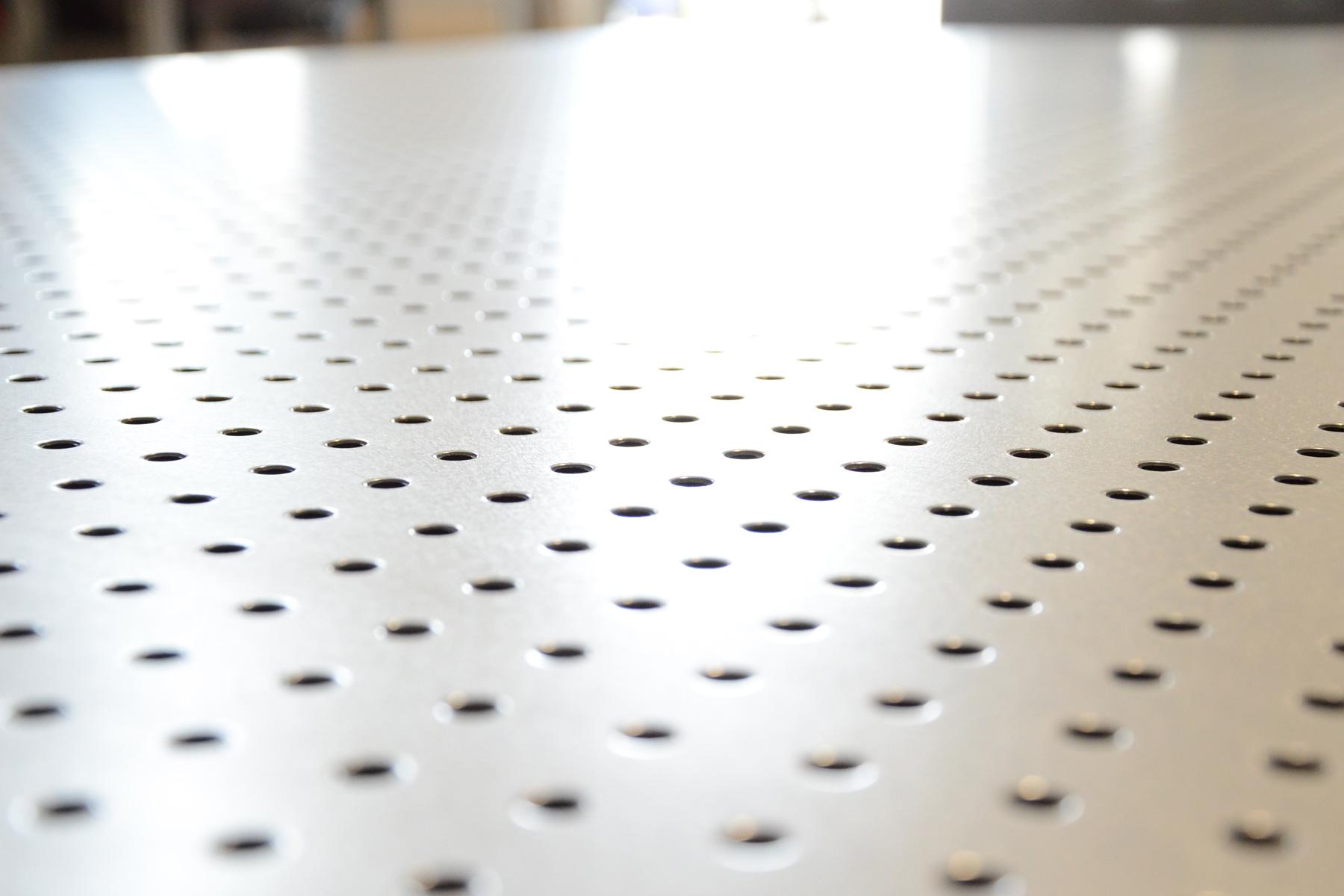 OPTA Laborzubehör GmbH: Unterbauten für optische Tische speziell für Ihre Anwendung